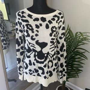 Sweater with prints